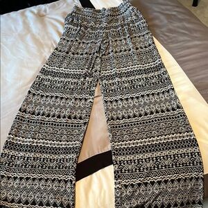 Black and White Patterned Women's Pants